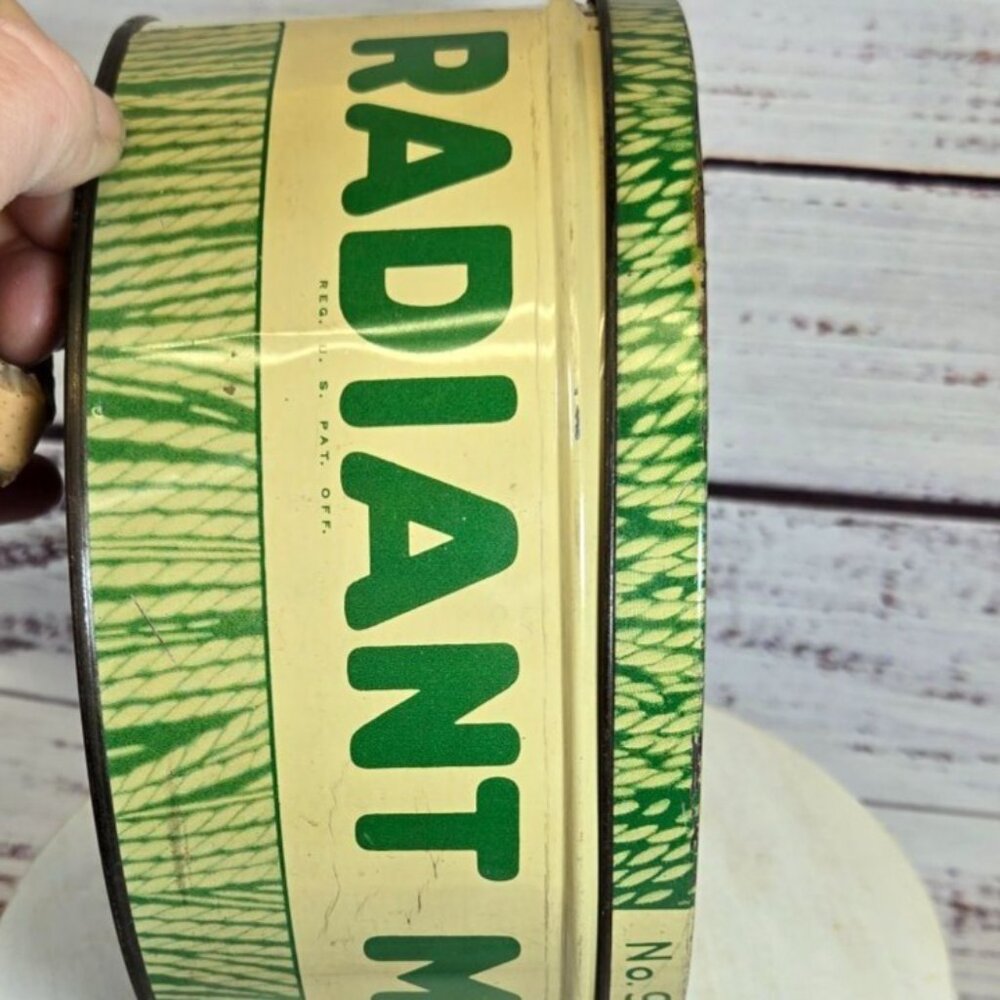 VTG Collectible tin Radiant Dust Mop Polish Tin Jersey City, NJ USA Green - Picture 6 of 11